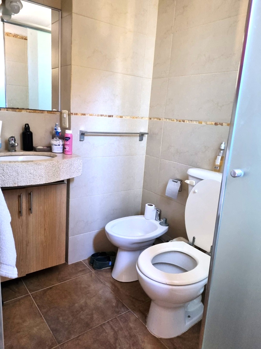 Casa  6 dormitorios y 4 baños