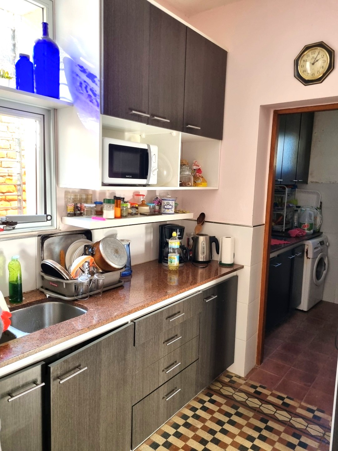 Casa  6 dormitorios y 4 baños