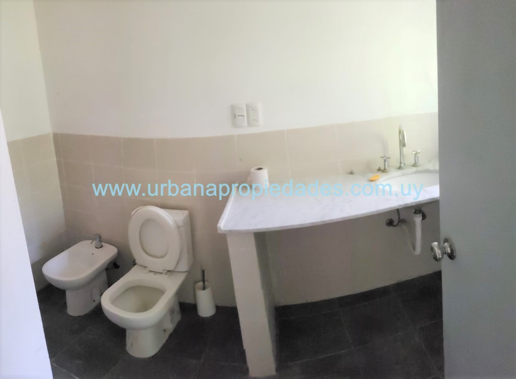 2 Casas en Riachuelo