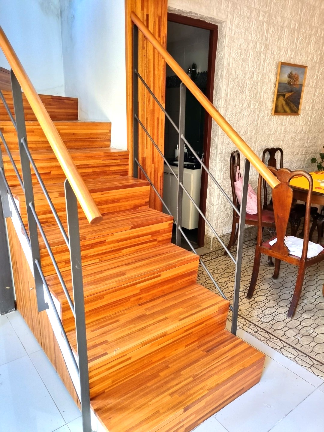 Casa  6 dormitorios y 4 baños