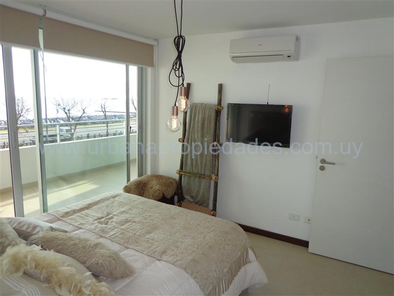 DosOrillas - Rambla Costanera.