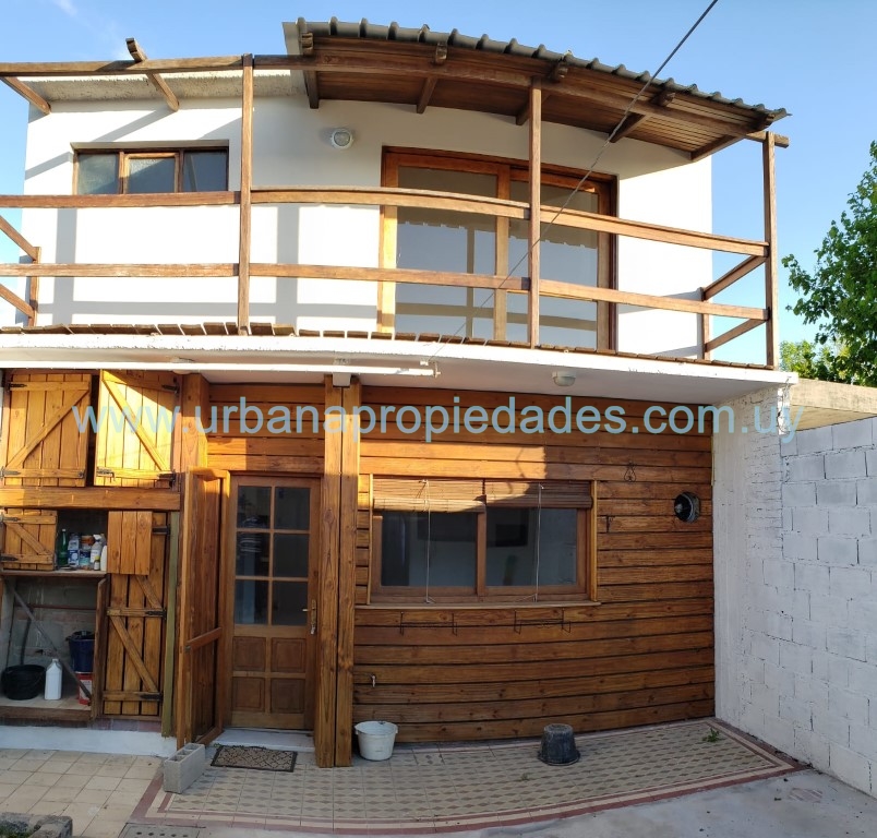 Casa 2 dormitorios + Galpon