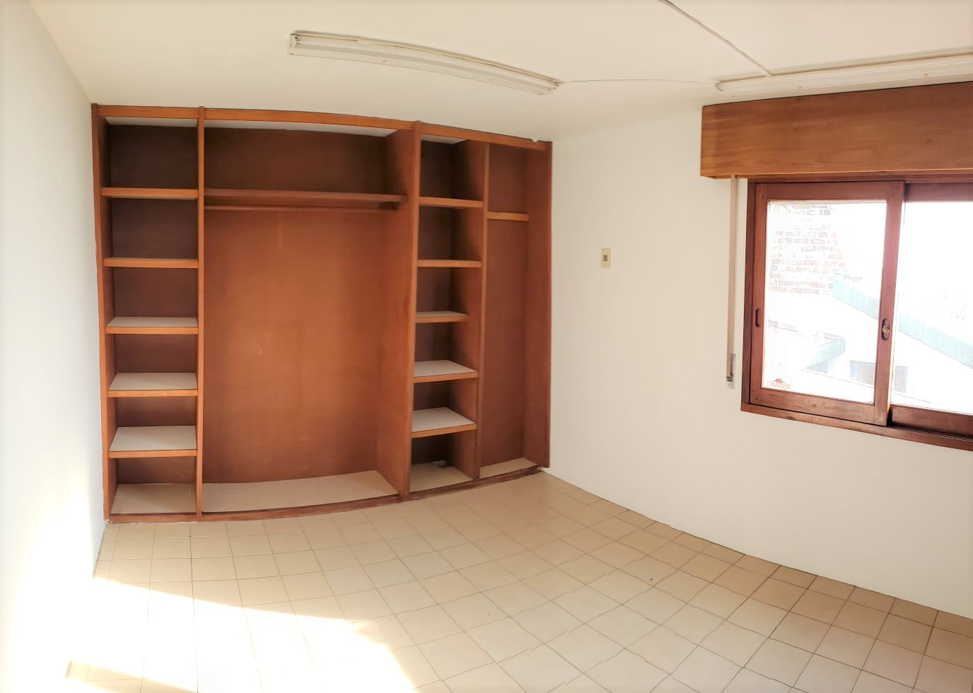 Importante Propiedad