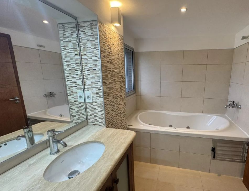 Apto 3 Dormi 3 Baños Rambla 