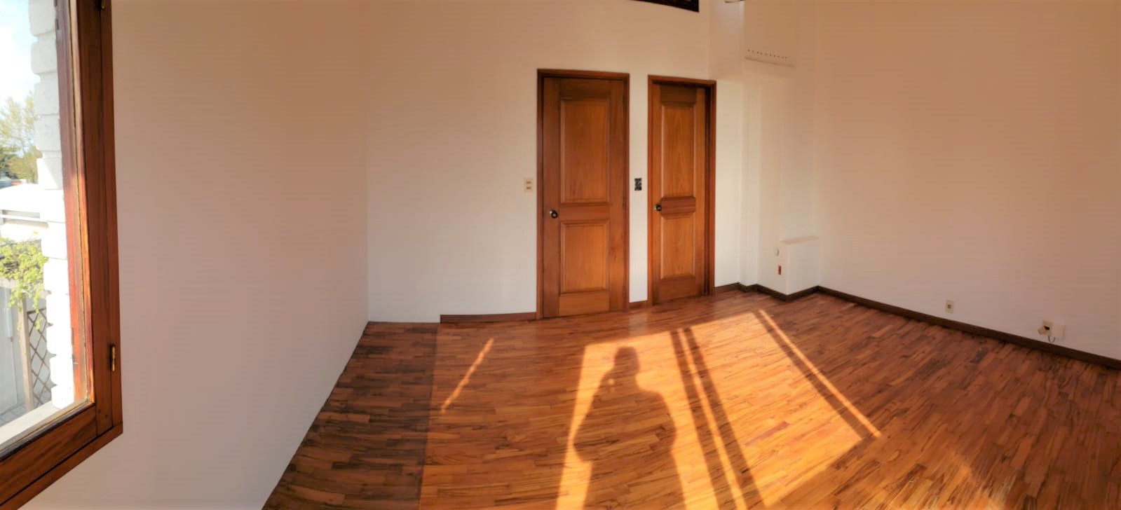 Importante Propiedad